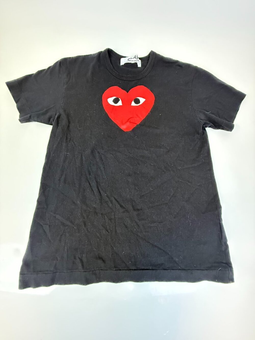Comme des Garcons PLAY Black Large Red Heart Printed T-Shirt J2-11